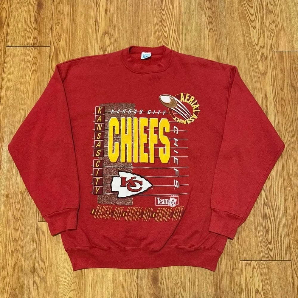 Kansas City Chiefs Men's Sweatshirt Vintage 90s NFL Red Salem Measures Large